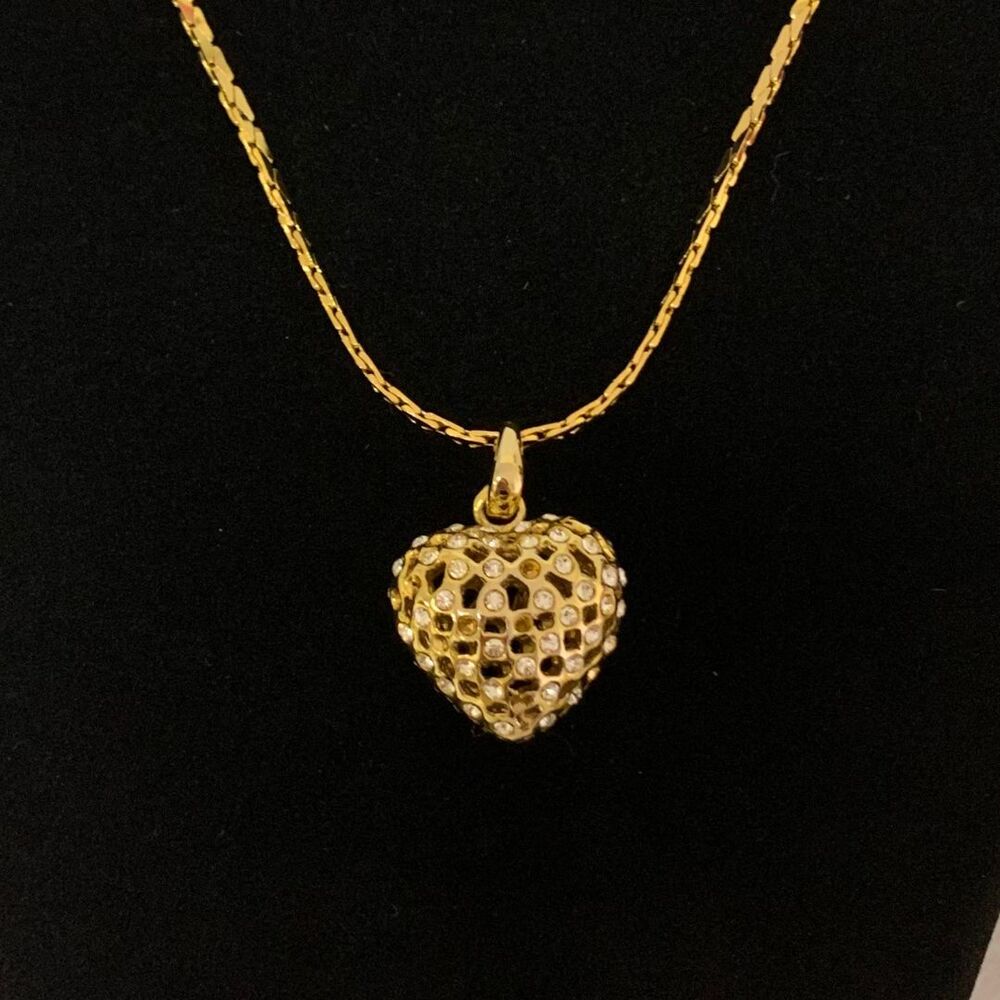 3-D - Sparkling Bling Rhinestone Heart Pendant - Gold Tone - Picture 6 of 9
